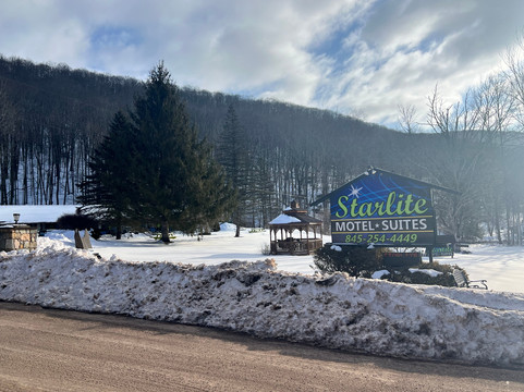 斯塔利特汽车旅馆和套房主图