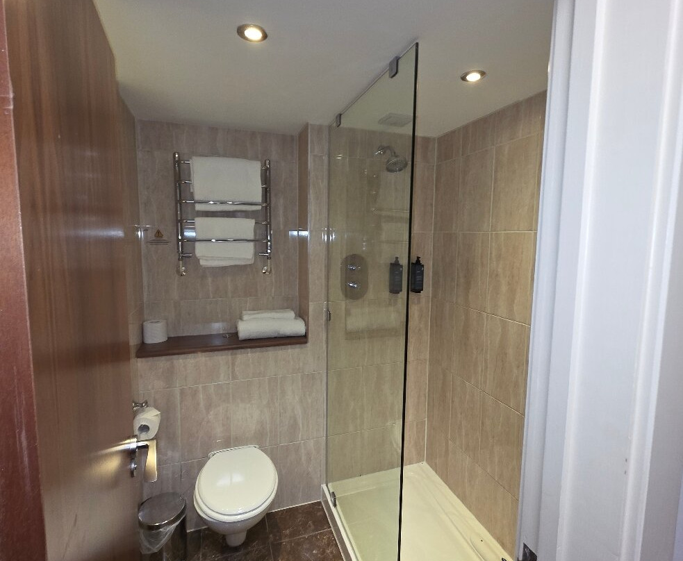 公爵黑德酒店主图