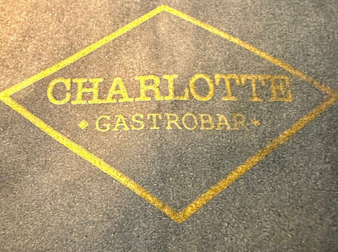 Charlotte Caceres-卡塞雷斯必去景点