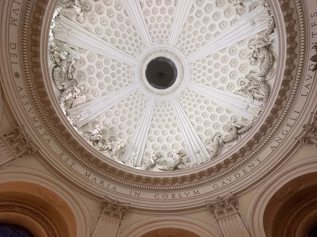 Chiesa di Santa Maria Assunta in Cielo-阿里恰必去景点