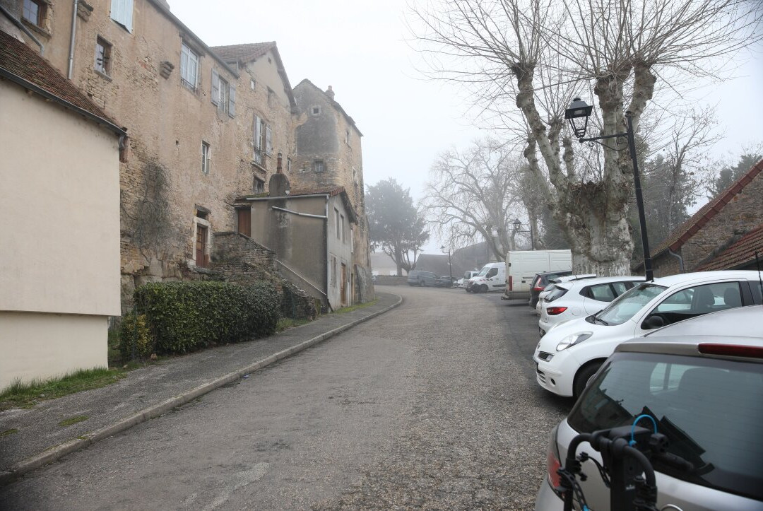 Rue des Fossés-Buxy必去景点