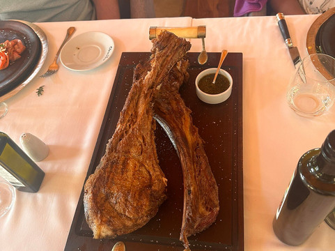 Claroscuro Bodega De Arte-Vista Flores必去景点