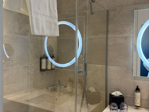 巴黎克里希印刷厂酒店主图