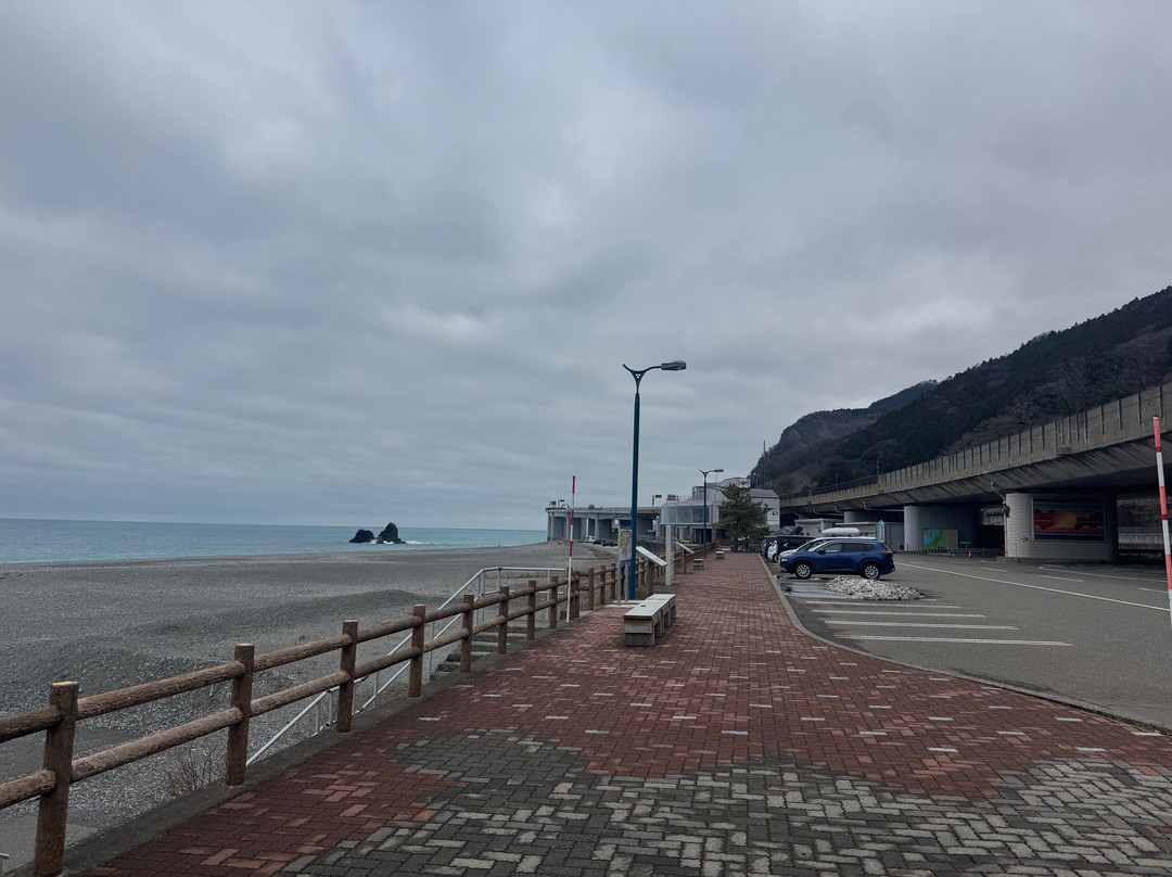 Oyashirazu Pier Park Michi-no-Eki-糸鱼川市必去景点