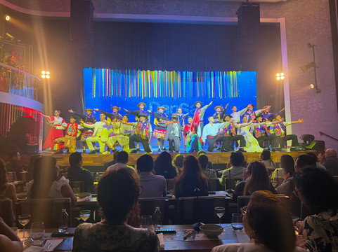 Dansa - Danzas Y Sabores Del Perú