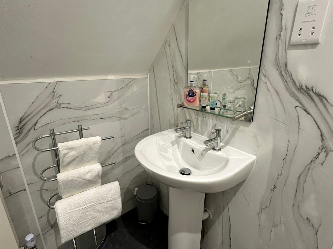 The Old Railway Hotel - Porton主图