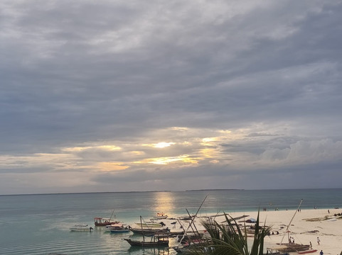 Sunseabar Beach Hotel Kendwa主图