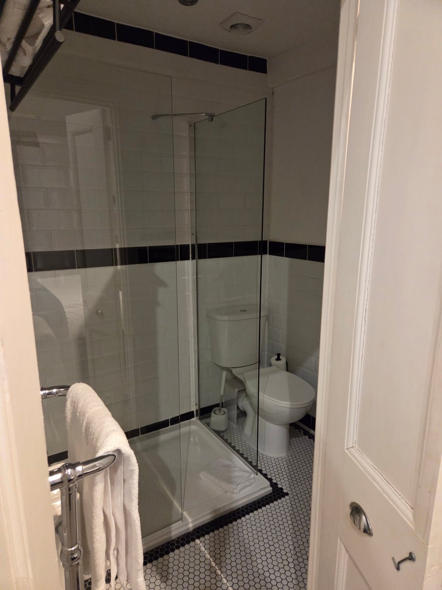 劳伦斯酒店-浴室