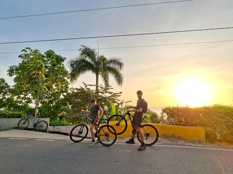 ALEX BIKERS-Necocli必去景点