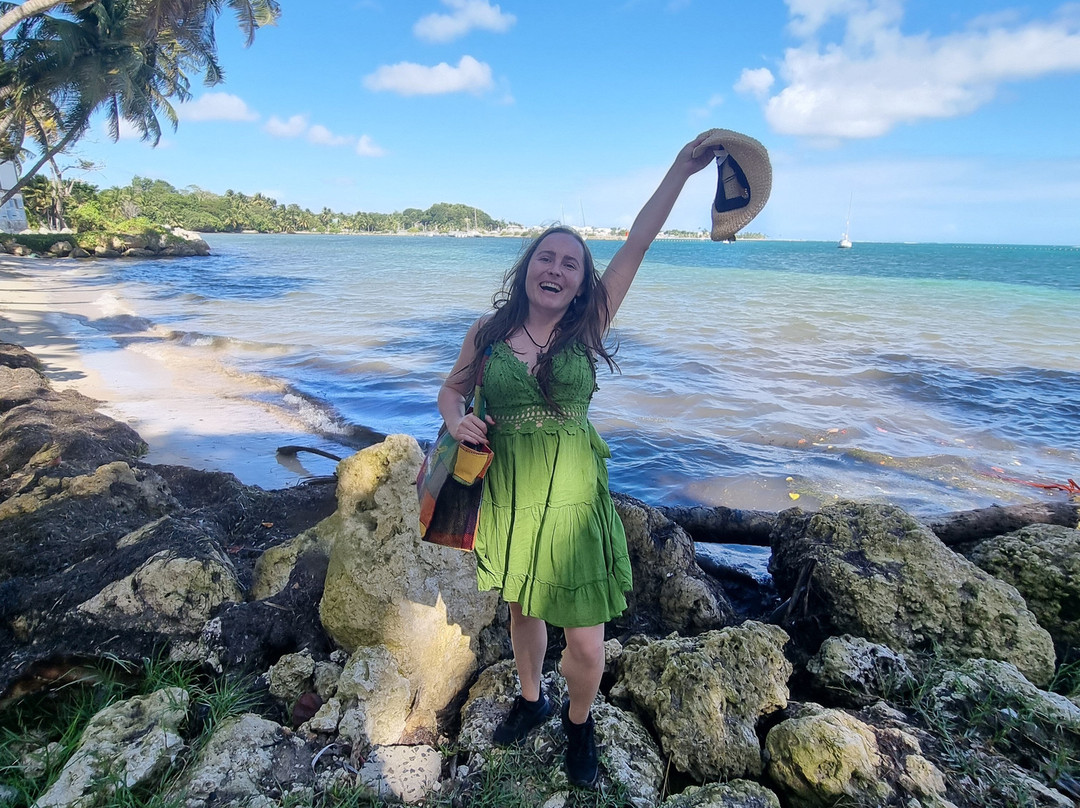 Plage La caravelle-Sainte-Anne必去景点