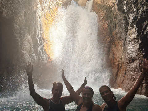 La Leona Waterfall CR-Curubande必去景点