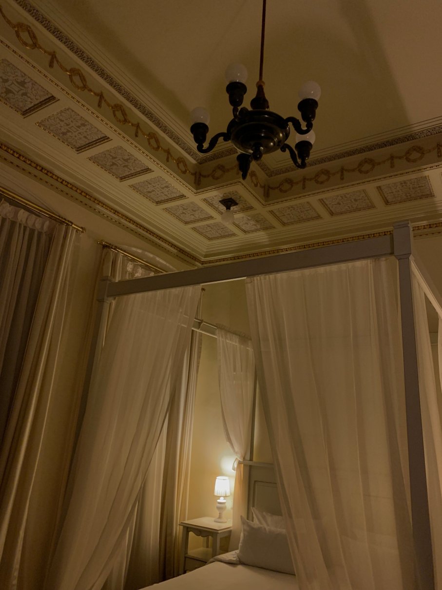 马斯塔尔别墅酒店-官方