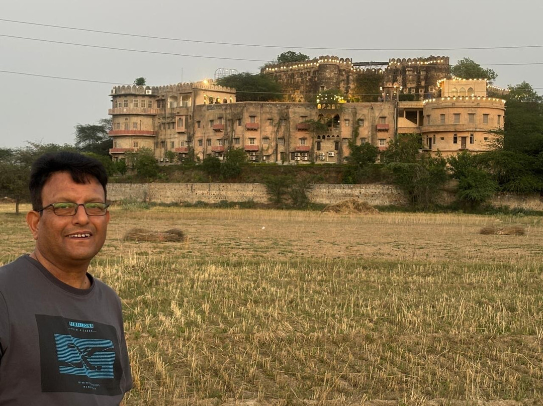 尼姆拉纳斯-克斯罗利希尔堡主图