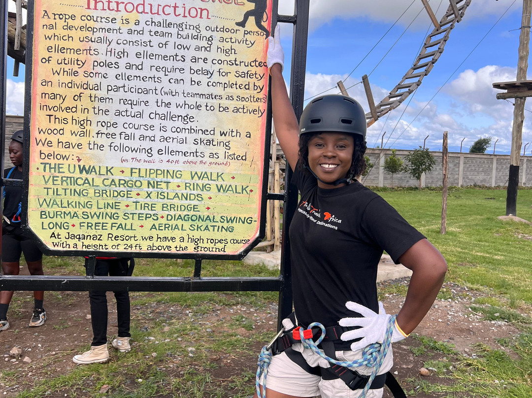 雅卡纳兹度假村主图