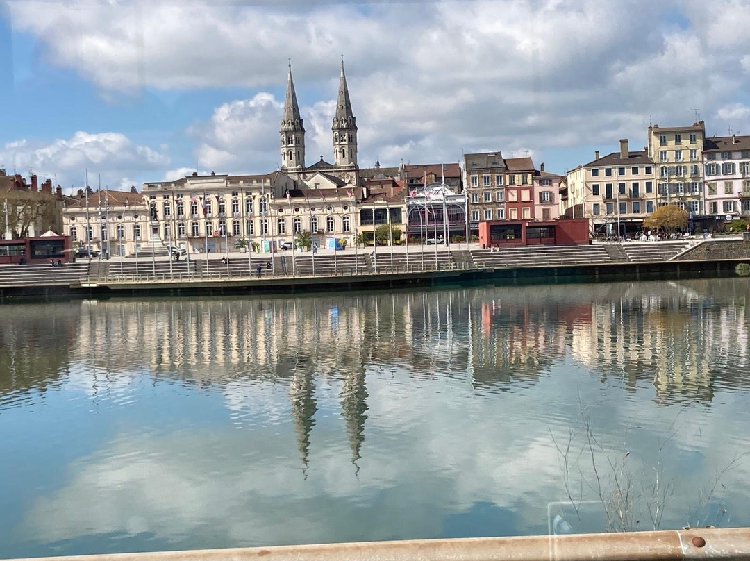 勃艮第酒店主图