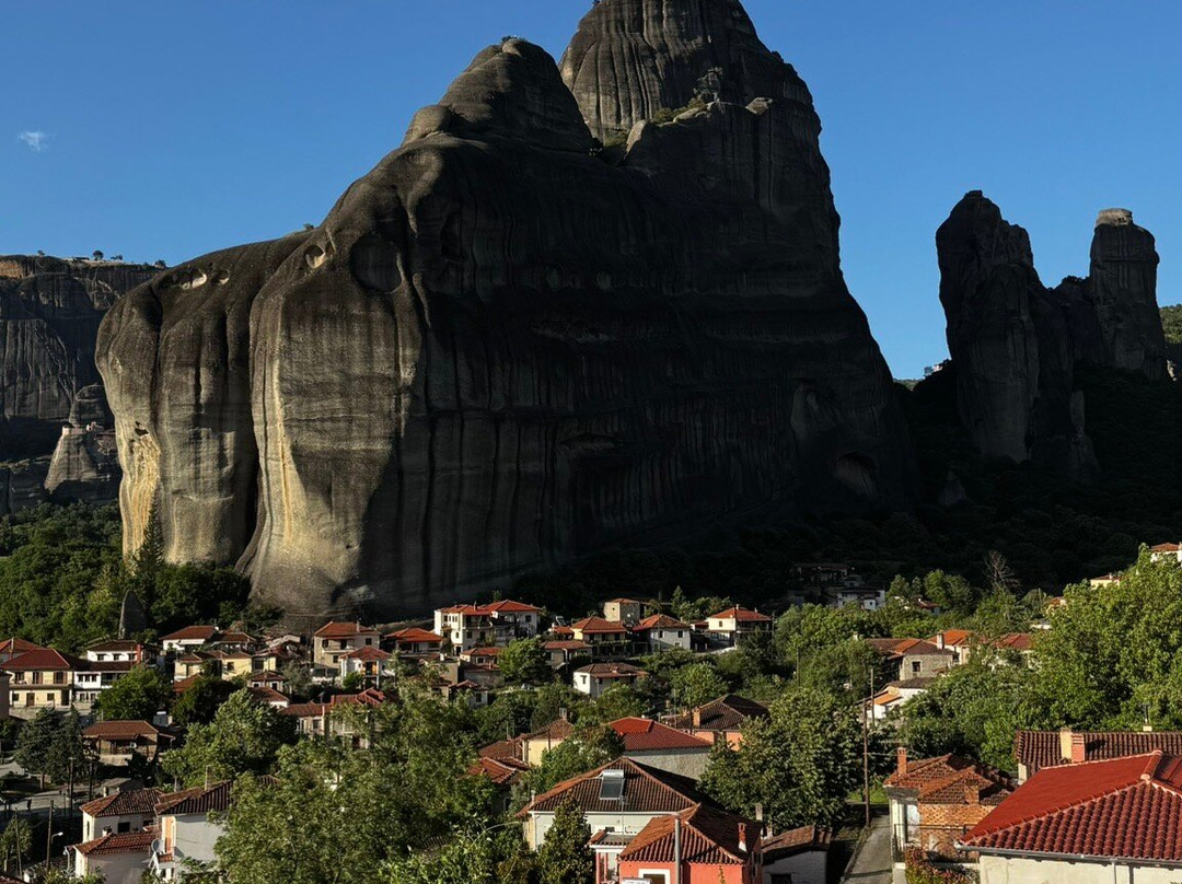 Meteora Thrones - Travel & Tourism Center-卡兰巴卡必去景点