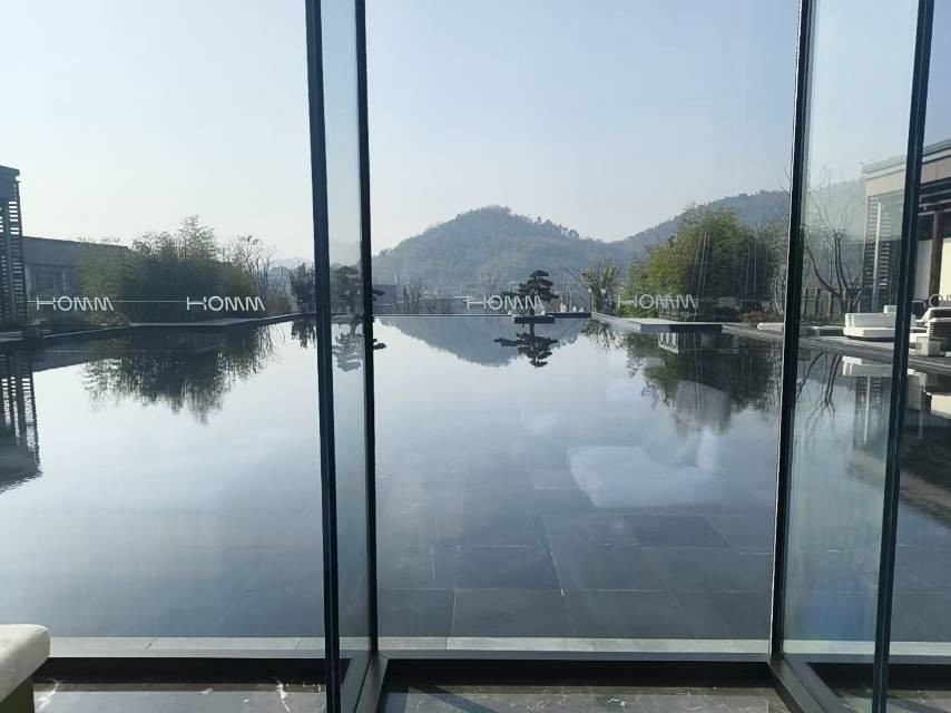湖州西塞山鸿居酒店主图