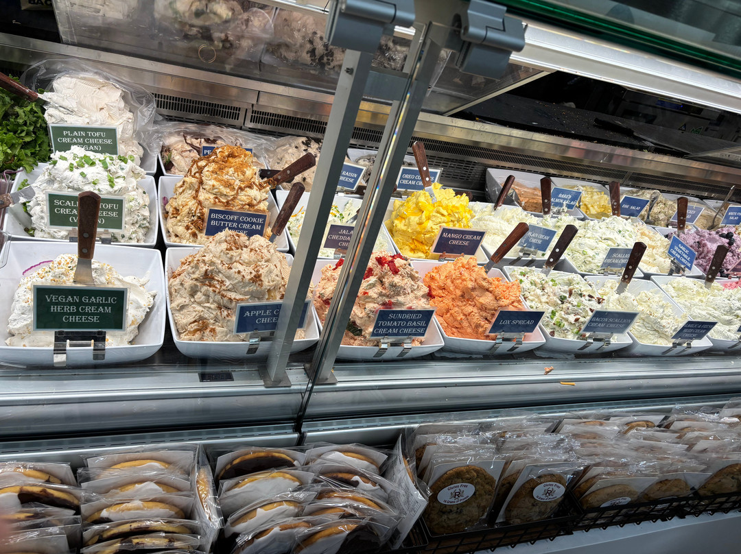 Broad Nosh Bagels