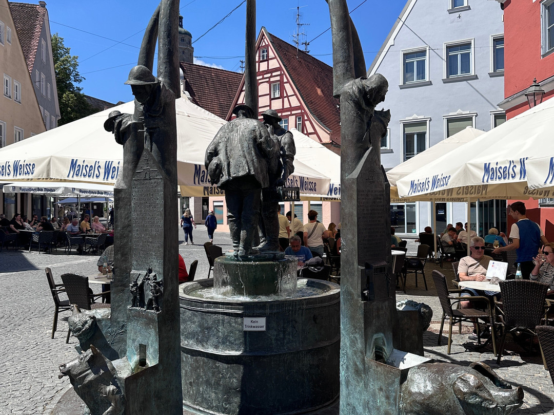Marktbrunnen-讷德林根必去景点