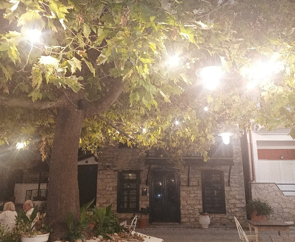美杜莎酒店主图