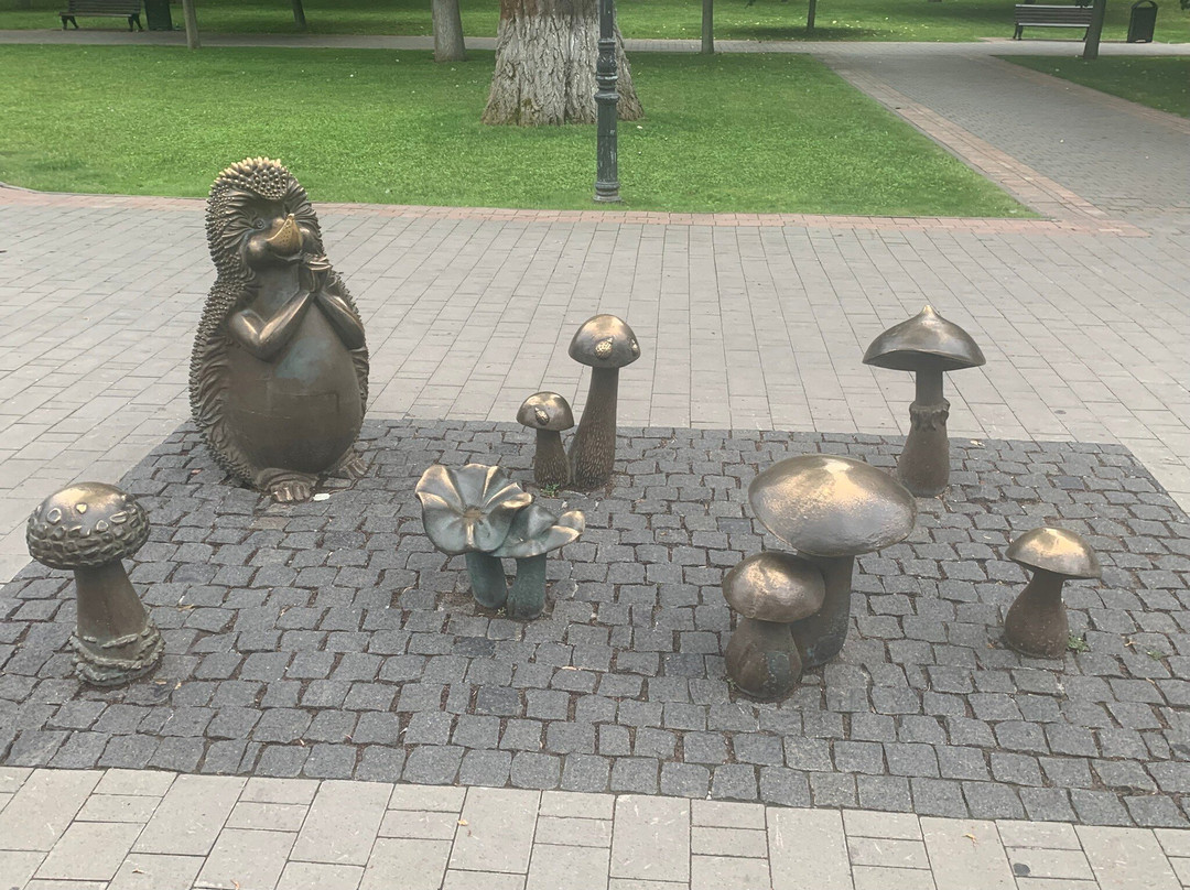 Hedgehog At Mushroom Glade-图拉必去景点