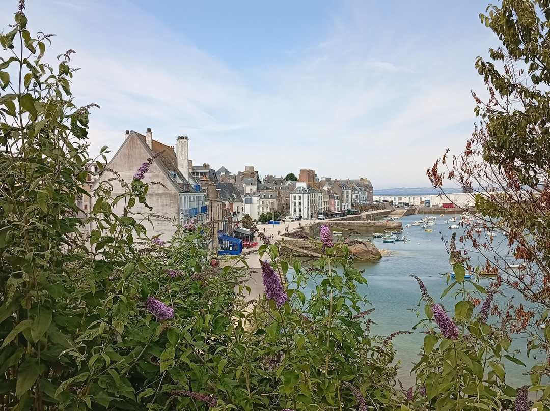 Sentier De Plomarc'h-Douarnenez必去景点