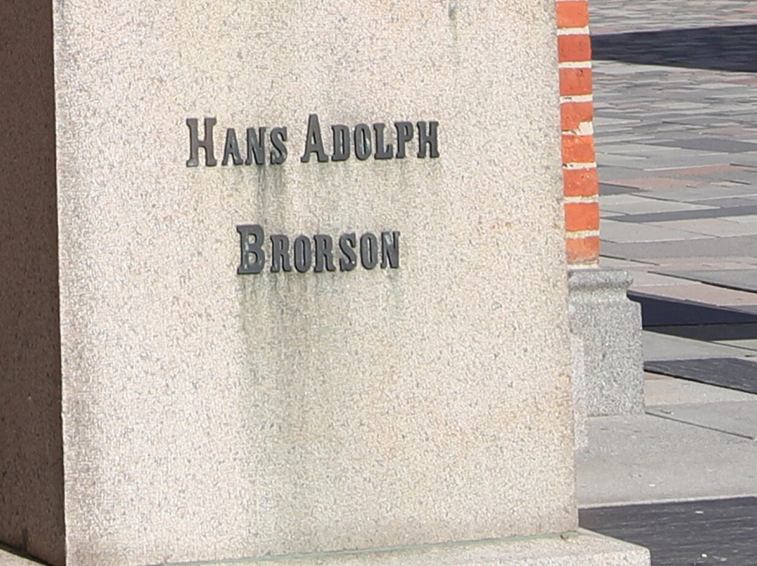 Hans Adolf Brorson Statue-里伯必去景点