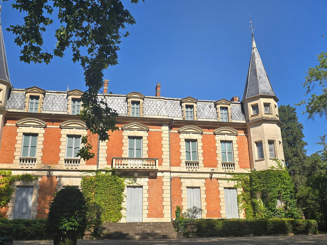 Château de la Grange des Prés-佩兹纳斯必去景点
