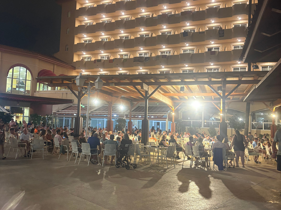 牧场酒店主图
