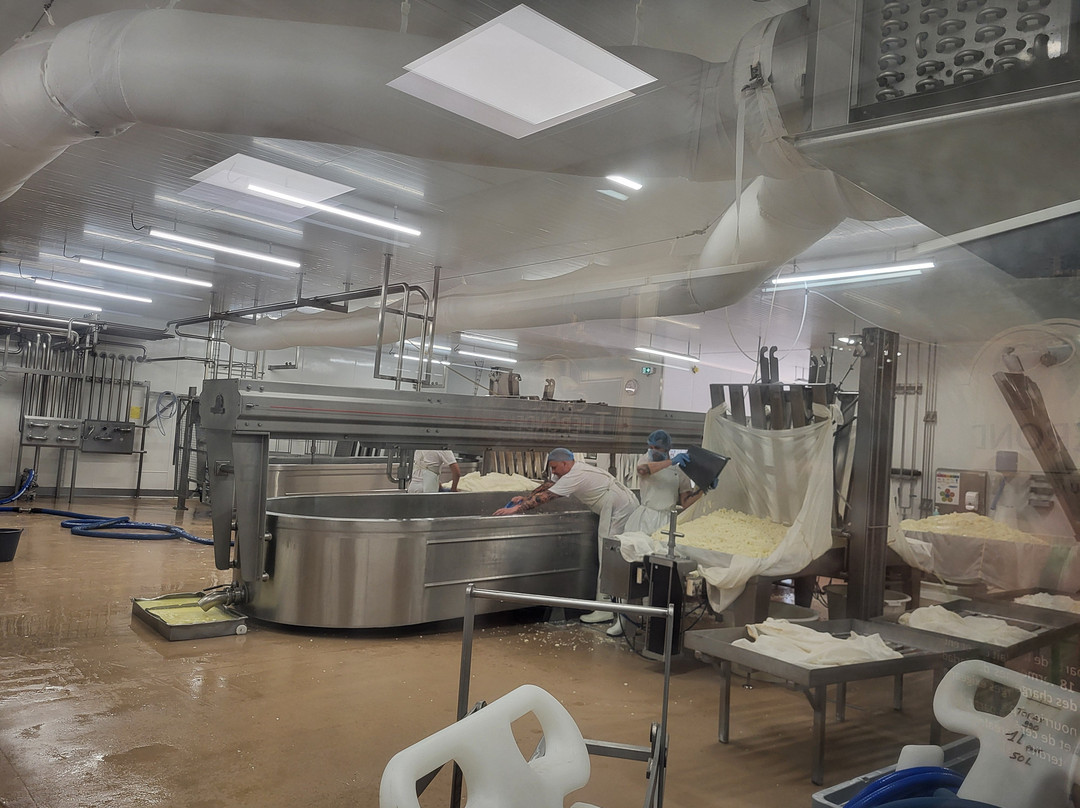 Coopérative Fromagère du Plateau de Bouclans-Nancray必去景点