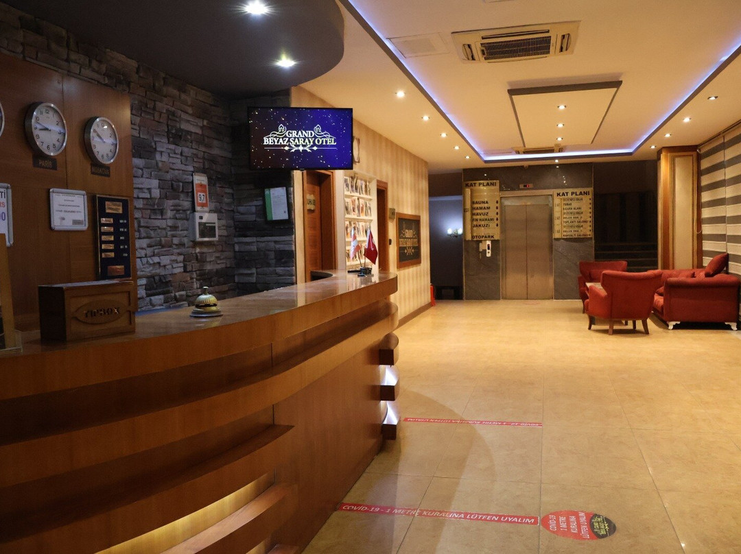 大贝雅兹萨拉酒店主图