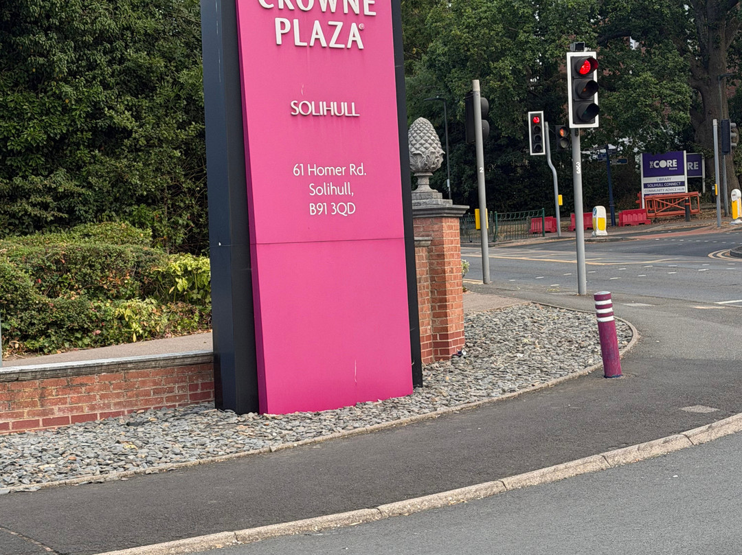 Crowne Plaza 索利赫尔主图