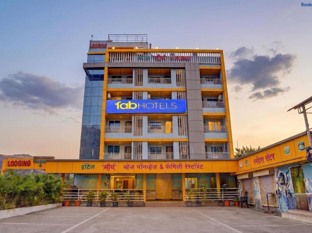 Fabhotel Raj