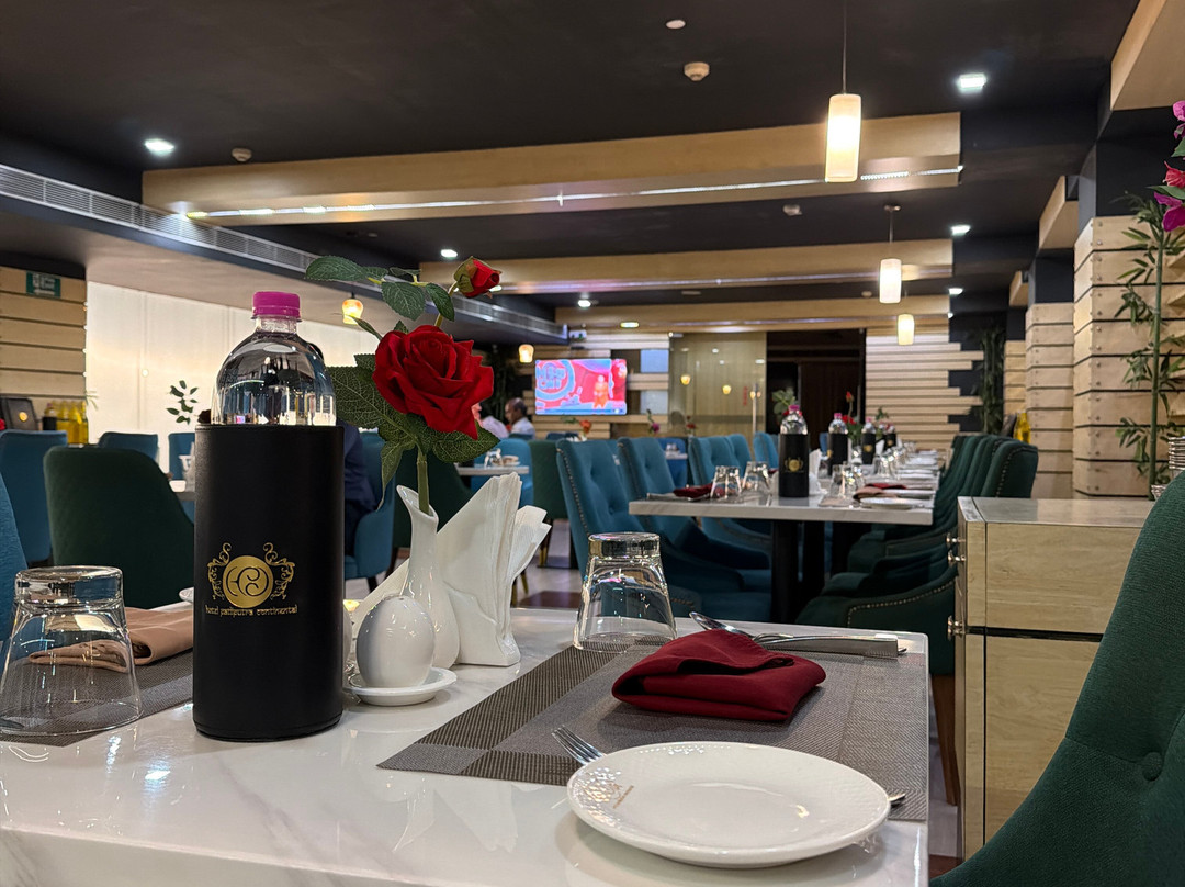 帕特里普特拉大陆酒店主图