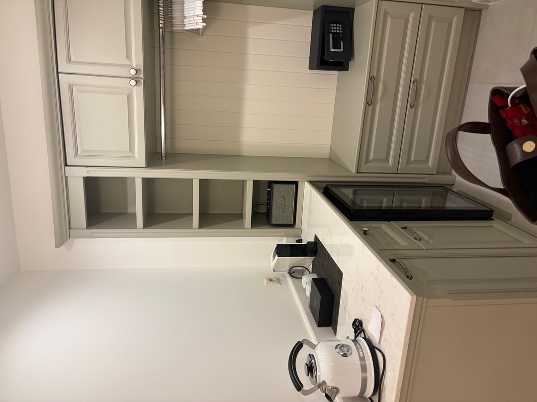 勒夫可酒店主图