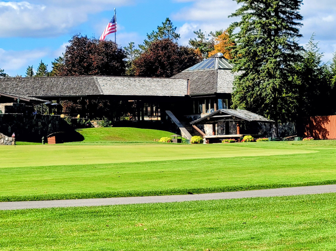 Garland Lodge & Golf Resort主图