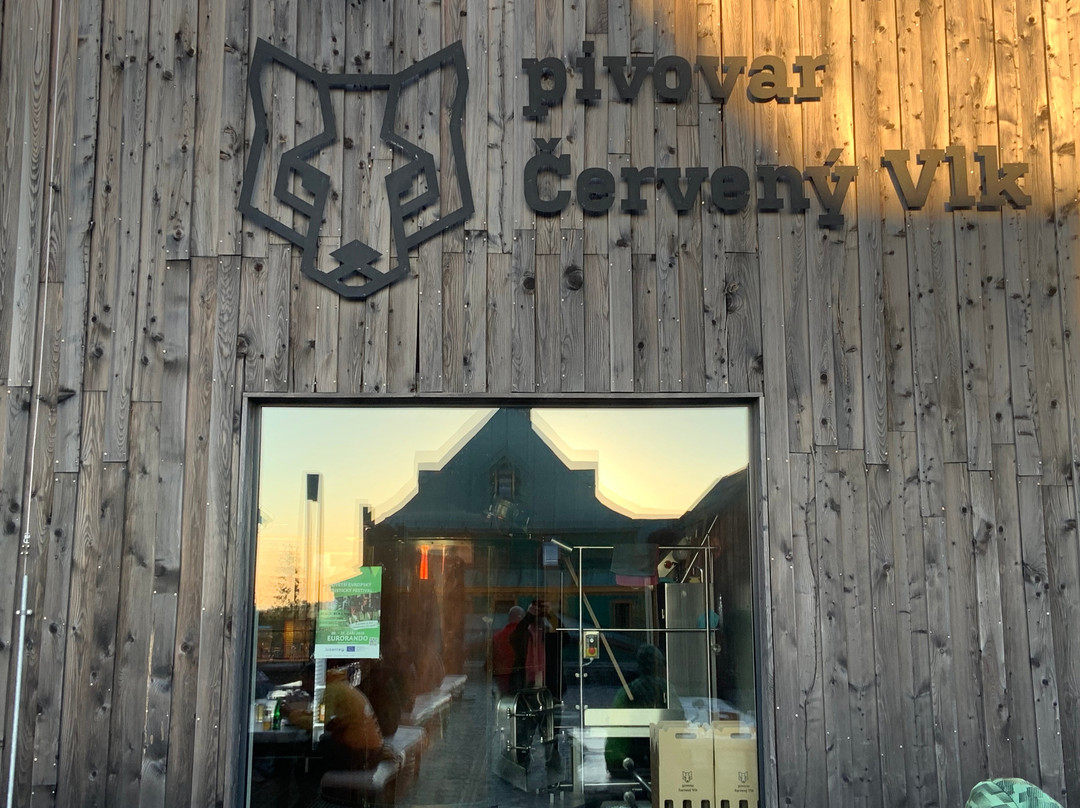 卡罗维发利州餐馆和美食-Pivovar Červený vlk