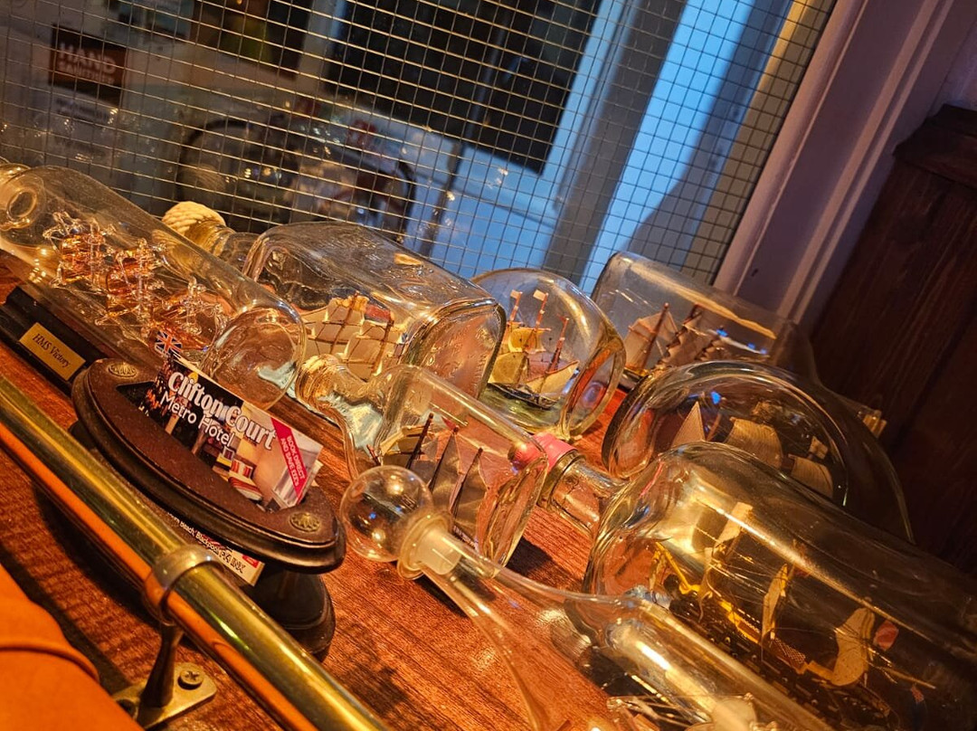 伯翰姆伍德法院酒店主图
