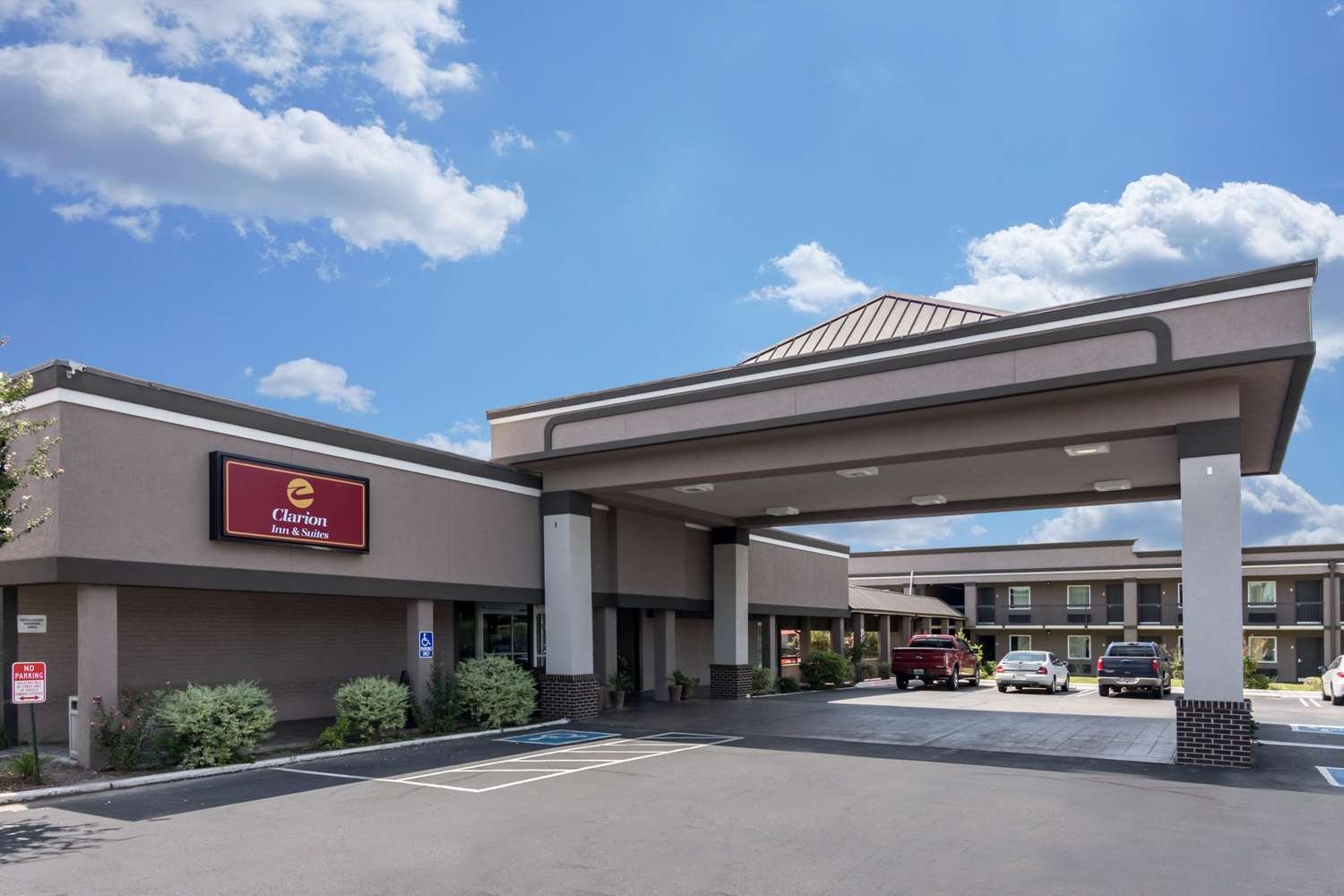 Clarion Inn & Suites Russellville I-40-官方