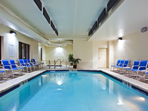 智选假日套房酒店芝加哥以西的奥黑尔ARPT主图