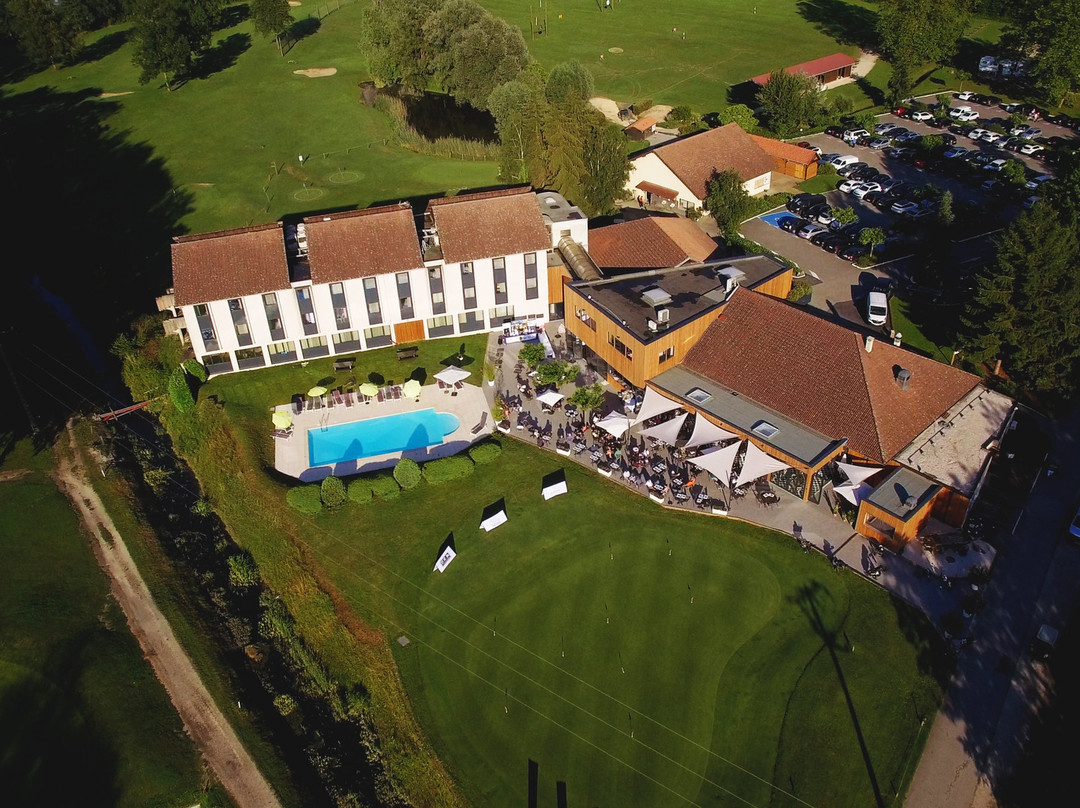 Domaine de Charmeil Golf- Hotel- Seminaires主图