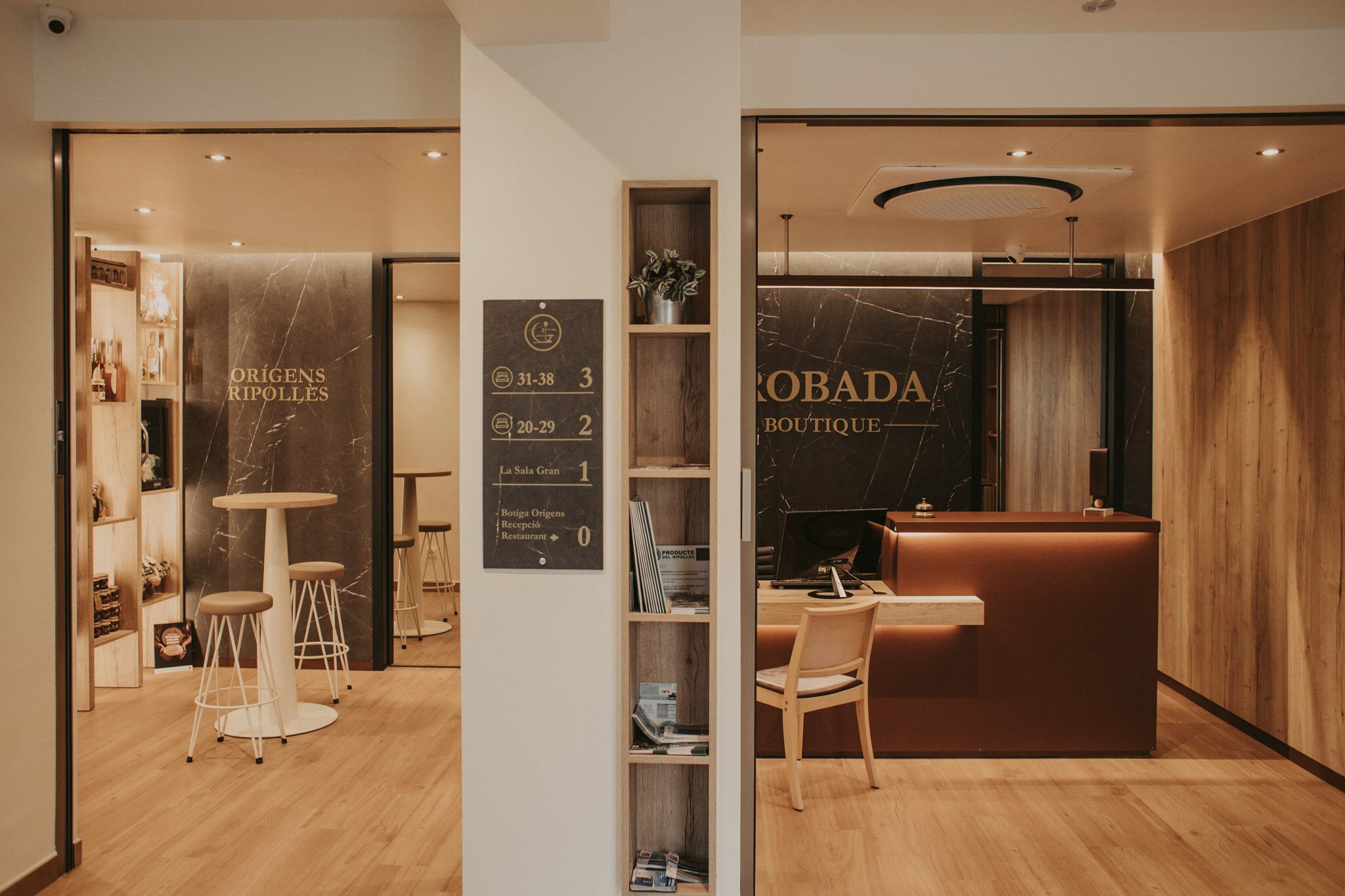 特罗巴达酒店-官方