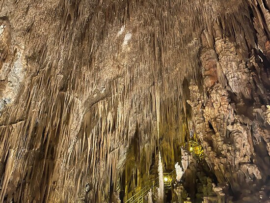 Kastania Cave景点图片