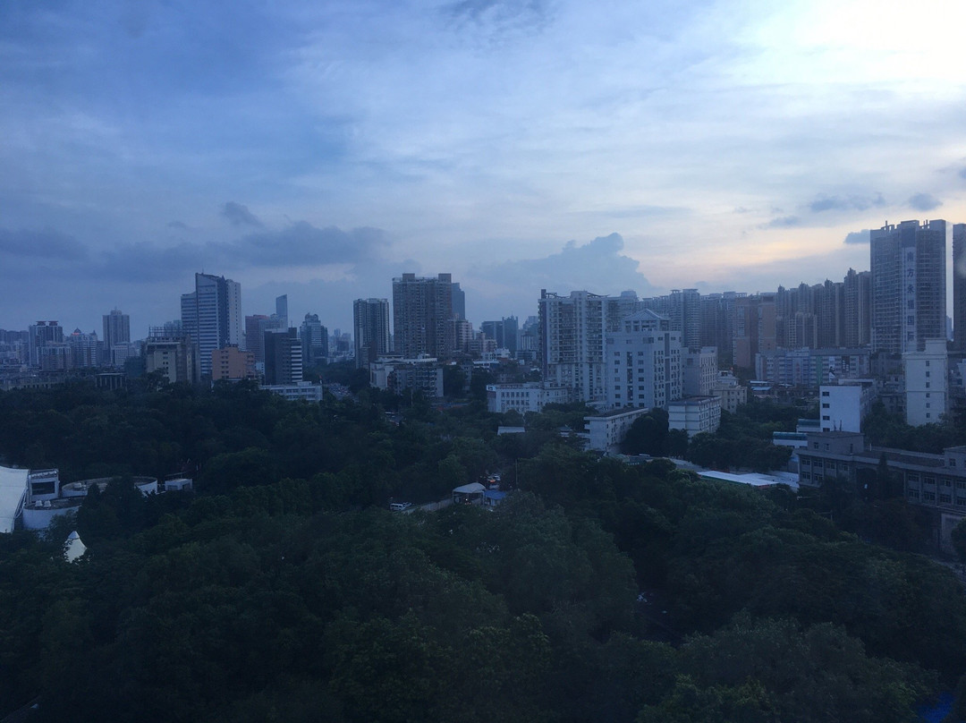 维也纳酒店(广州动物园沙河顶地铁站店)主图