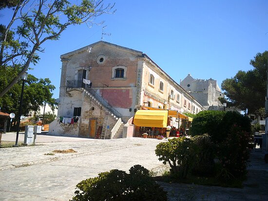 Santuario Di Santa Maria A Mare景点图片