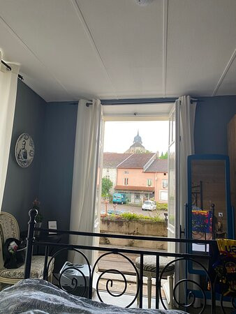 Bienvenue Chez Nous主图