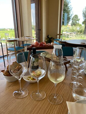 Villa Svetoni Wine Resort主图
