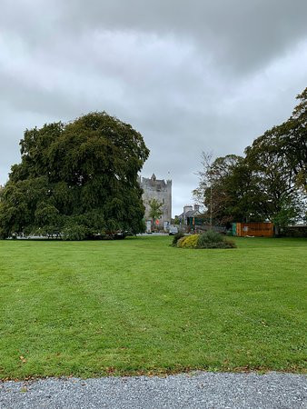 Claregalway Castle景点图片