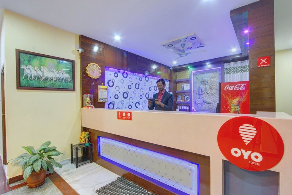 OYO 7627 Royal Plaza主图
