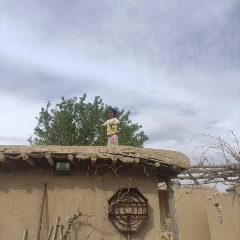 Abbas Barzegar Family Hostel